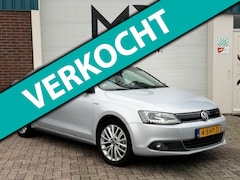 Volkswagen Jetta - 1.4 TSI Hybrid Highline / Schuifdak / LED