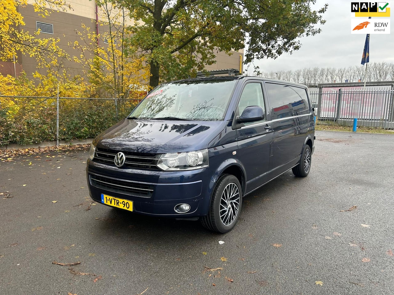 Volkswagen Transporter - 2.0 TDI L2H1 BM DC Trendline 2.0 TDI L2H1 BM DC Trendline - AutoWereld.nl