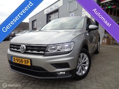 Volkswagen Tiguan - 1.5 TSI ACT Comfortline Business/LED/AUTOMAAT/Airco/Panodak/Apple carplay/Navi/18''/Trekha