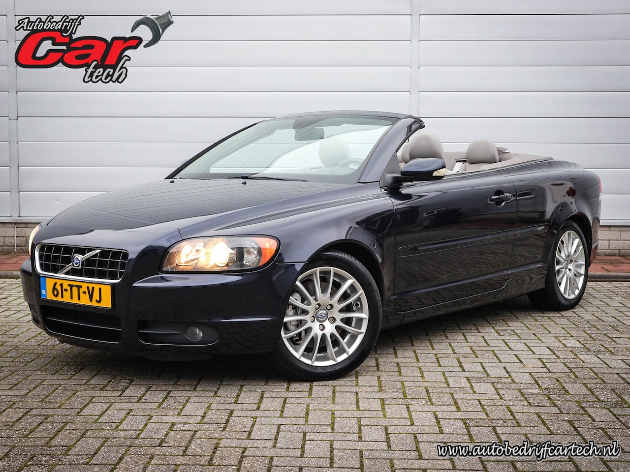 Volvo C70 Convertible - 2.4 Momentum | Clima | Cruise | Navi | Pdc | 17 Inch | Youngtimer | In unieke staat |  Ned - AutoWereld.nl