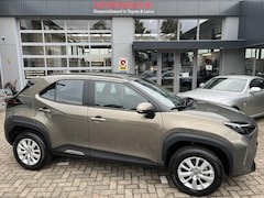 Toyota Yaris Cross - 1.5 Hybrid Business A/T + FABRIEKSGARANTIE