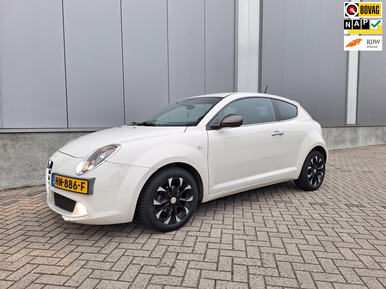 Alfa Romeo MiTo - 0.9 TwinAir Racer met navi en DAB - AutoWereld.nl