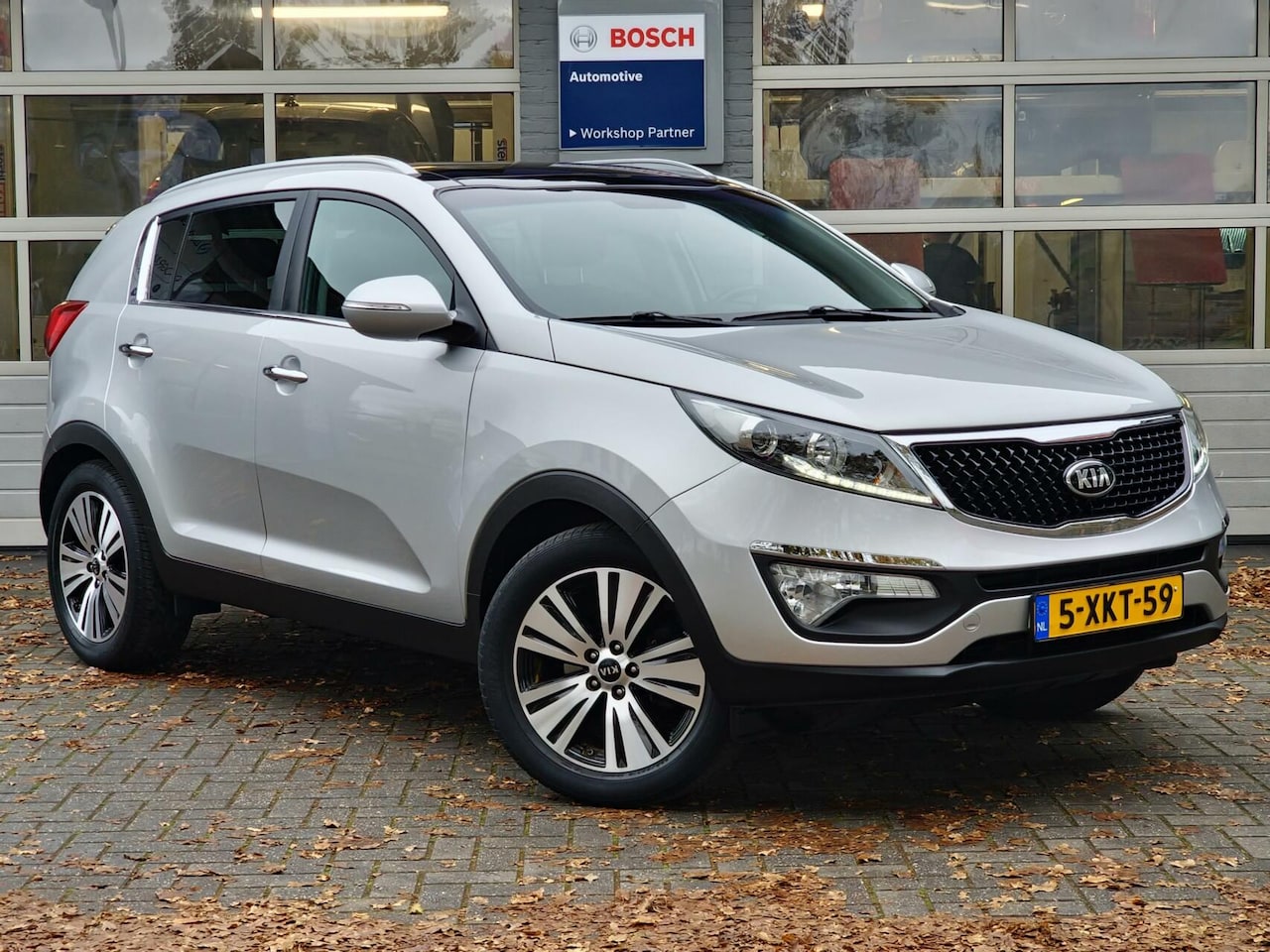 Kia Sportage - 2.0 BusinessPlusLine 166PK 1600kg trekgewicht|automaat|83.907Km|Trekhaak|Pano|Clima|Cruise - AutoWereld.nl