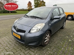 Toyota Yaris - 1.3 VVTi Start niet Automaat 5 deurs airco