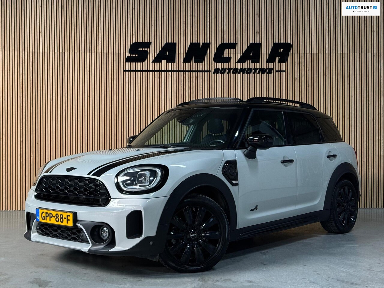 MINI Countryman - Mini 2.0 Cooper S E ALL4 JCW-TRIM PANO | HARMAN KARDON | VIRTUAL | CARPLAY | kEYLESS - AutoWereld.nl