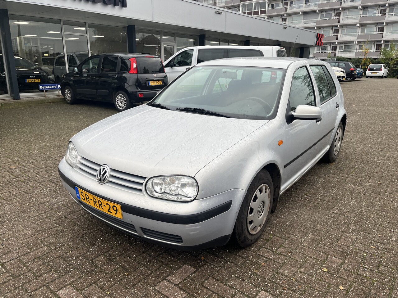 Volkswagen Golf - 1.4-16V Trendline 1.4-16V 5 Drs Trendline Nieuwe apk - AutoWereld.nl