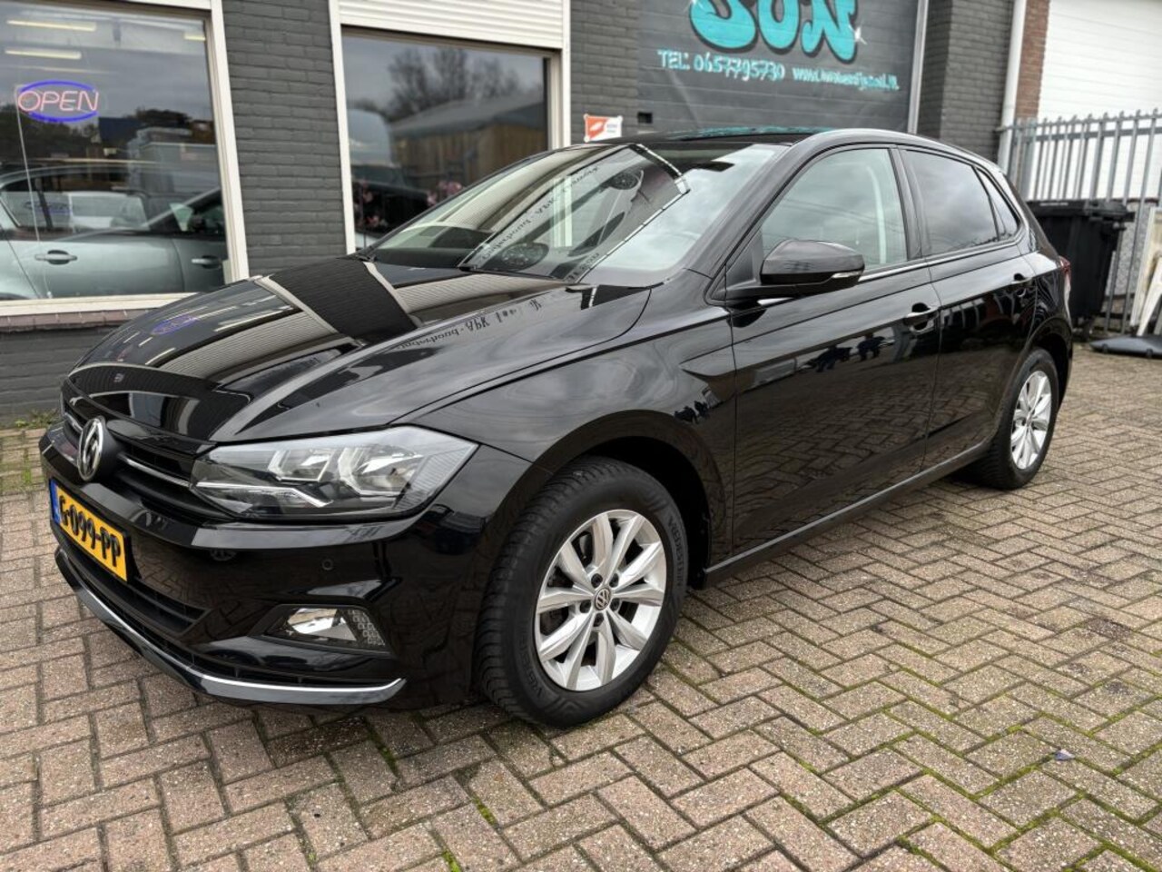 Volkswagen Polo - 1.0 TSI Highline Business R 1.0 TSI Highline Business R - AutoWereld.nl