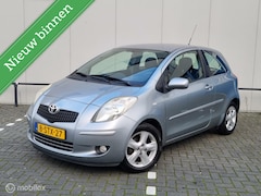 Toyota Yaris - 1.0 VVTi Sol Nieuwe apk 2e eigen. Keyless