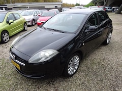 Fiat Bravo - 1.4 Actual airco 17 inch sportvelgen