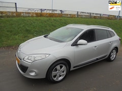 Renault Mégane Estate - megane 1.4 TCe benzine Bose airco lmv navigatie pdc 165.000km