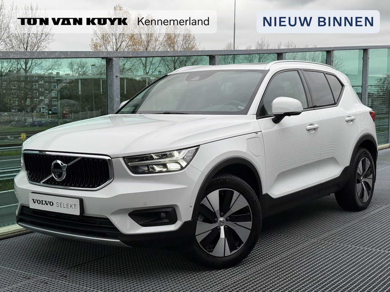 Volvo XC40 - 1.5 T5 Twin Engine Inscription 1.5 T5 Twin Engine Inscription , Automaat , Adaptive Cruise , Elek. Trekhaak , 360 Camera - AutoWereld.nl