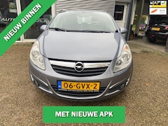 Opel Corsa - 1.4-16V Enjoy airco lm velgen allseason banden met sneeuwvlok