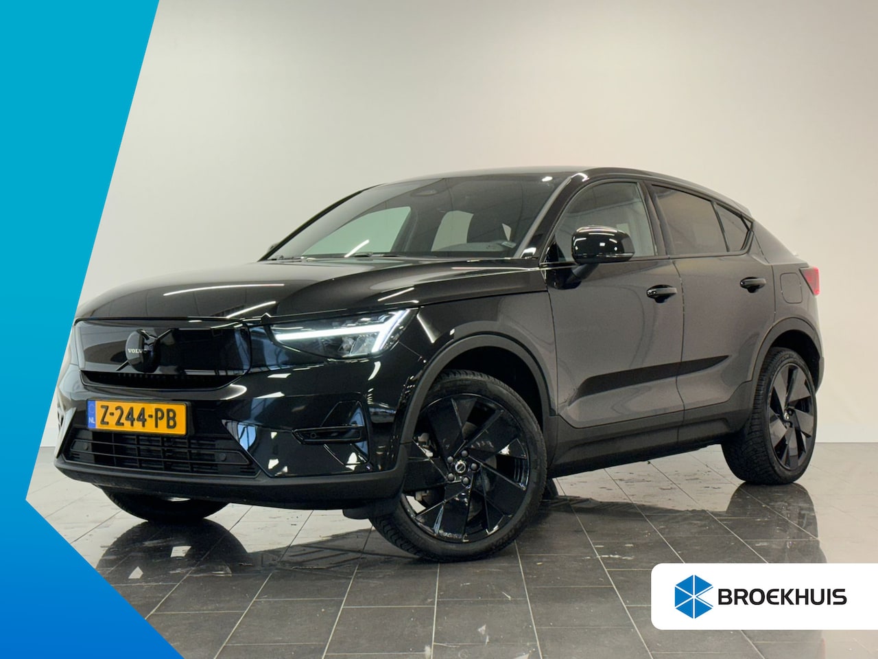 Volvo C40 - Single Motor Extended Range Plus 82 kWh | Black pack | 20" wielen | Getint glas | Leder | - AutoWereld.nl