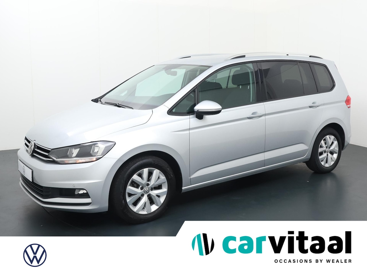 Volkswagen Touran - 1.5 TSI Comfortline Business 7p | 150 PK | 7 zitplaatsen | Stoelverwarming | Navigatie | A - AutoWereld.nl