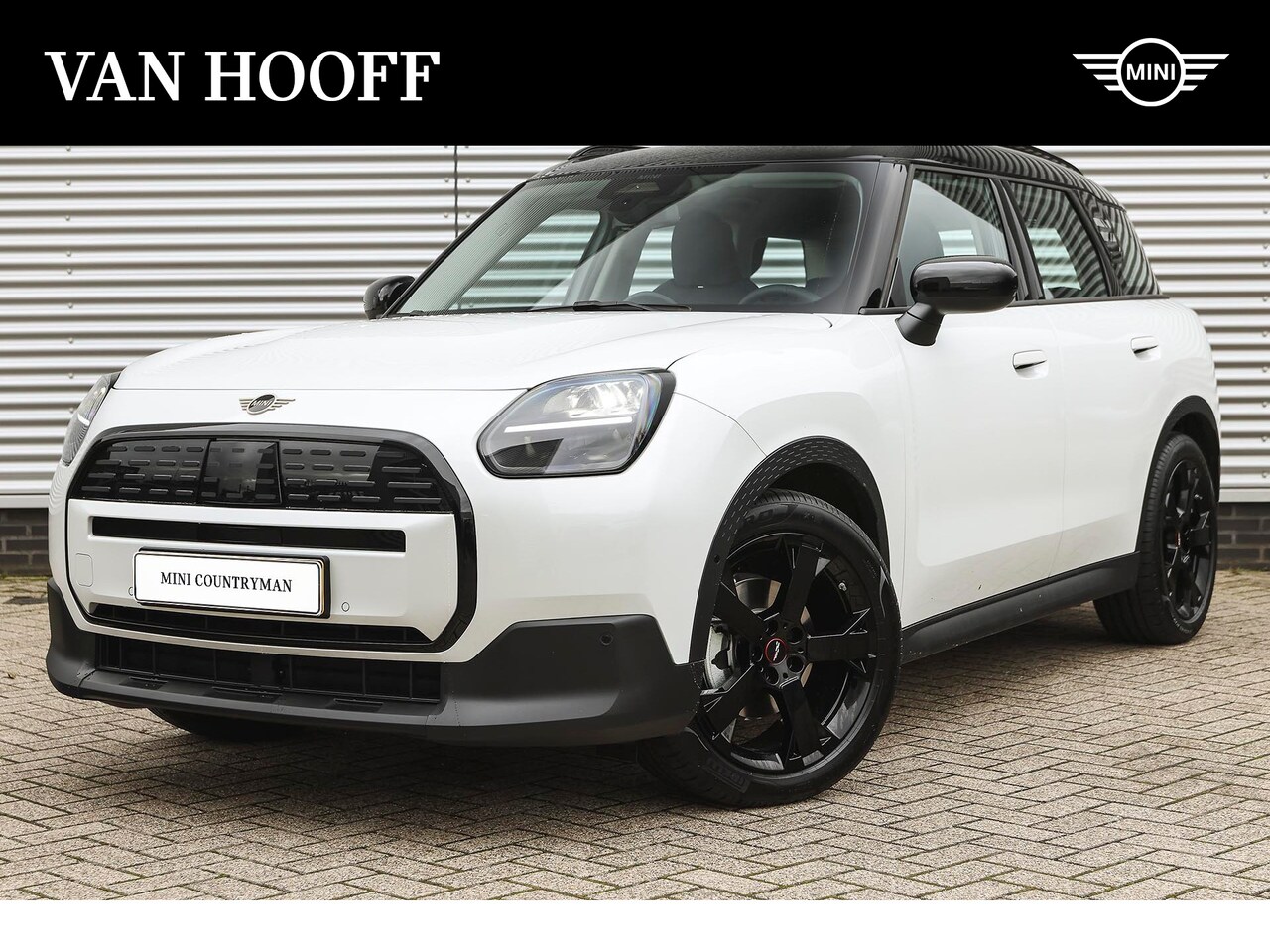 MINI Countryman - E / Classic / Pakket XS / 19" John Cooper Works Runway Spoke black - AutoWereld.nl