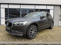 Volvo XC60 - T5 Momentum | Keyless | Carplay | Trekhaak | Stoelwarming | 19 inch | Sportstoelen Leder |