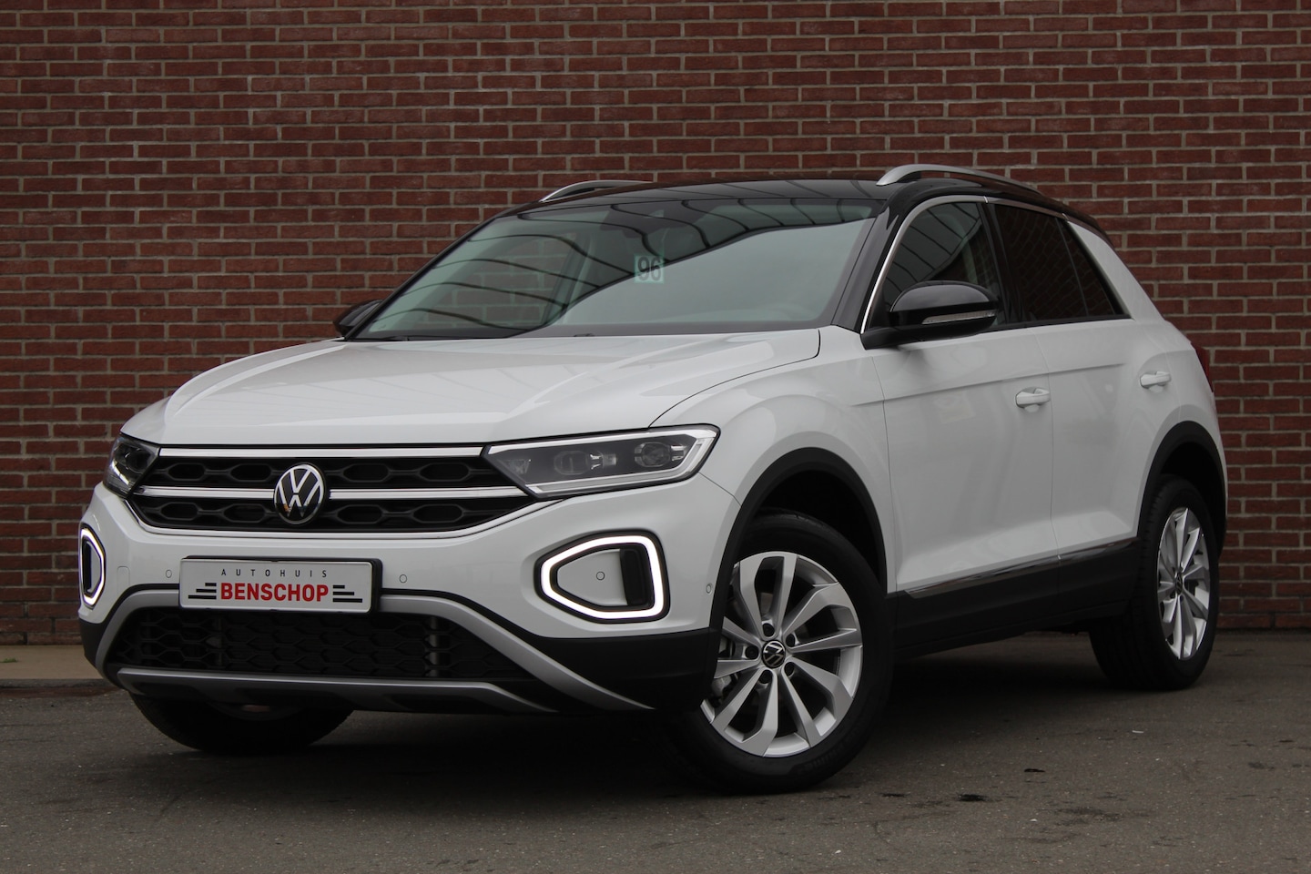 Volkswagen T-Roc - 1.5 TSI 150PK DSG Style |IQ-LIGHT|17-INCH|CAMERA|DAB+| - AutoWereld.nl