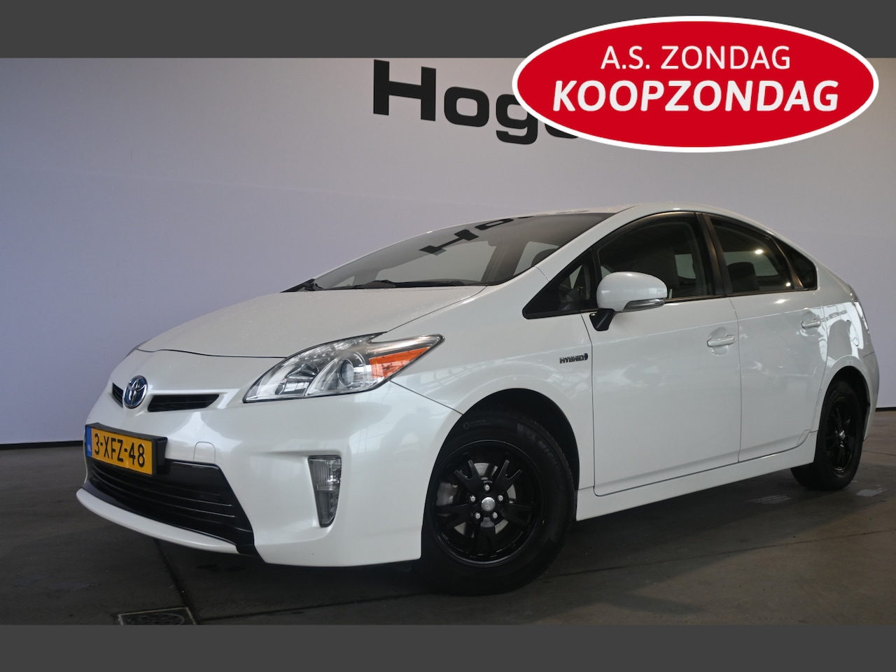 Toyota Prius - 1.8 Business Solar Pack Automaat Ecc Cruise Control Dealer Onderhouden! Inruil Mogelijk! - AutoWereld.nl