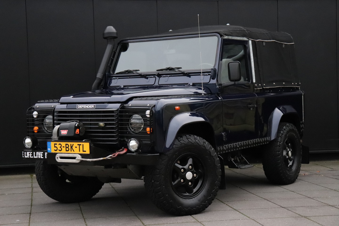 Land Rover Defender - 2.5 Td5 Soft Top 90" E CABRIO| ELECTR-LIER | SNORKEL - AutoWereld.nl