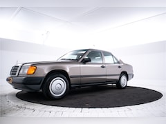 Mercedes-Benz 200-500 (W124) - 300 E Opendak, Bluetooth Radio