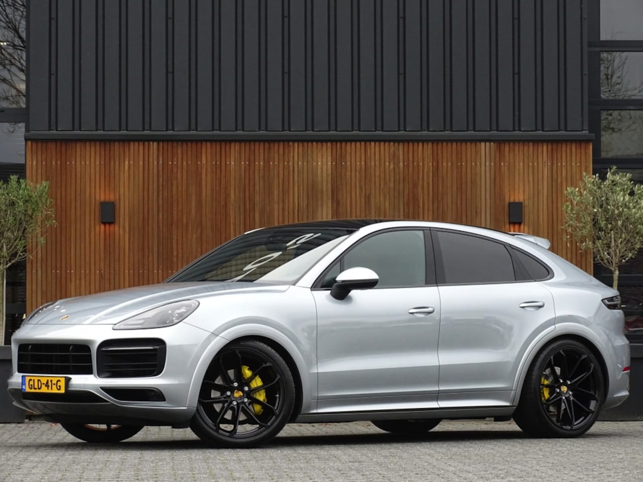 Porsche Cayenne Coupé - 3.0 341PK / Sport chrono / 22'' / 2019 / LED - AutoWereld.nl