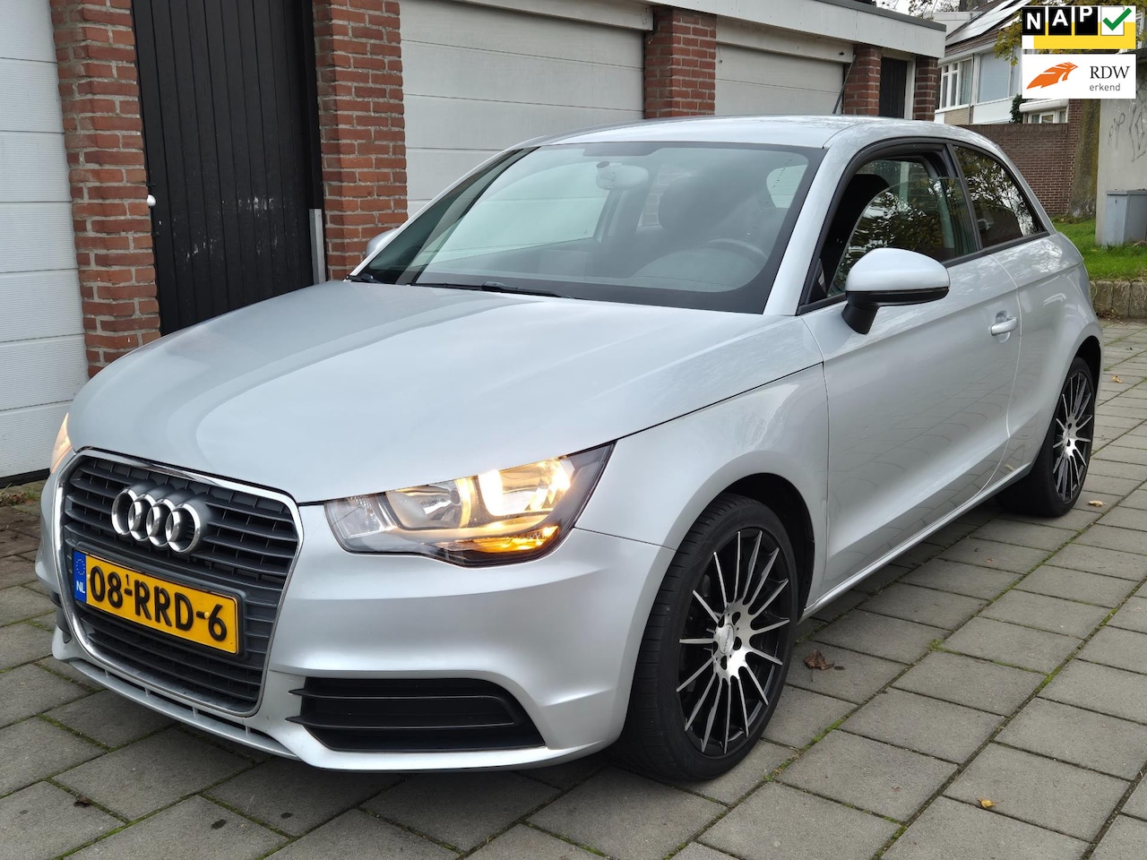 Audi A1 - 1.2 TFSI Attraction Pro Line Business 1.2 TFSI Attraction Pro Line Business *NIEUWE APK* - AutoWereld.nl