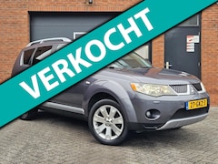 Mitsubishi Outlander - 2.4 Instyle 7-zits Trekhaak Leer Schuif/kanteldak