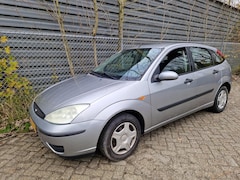 Ford Focus - 1.6-16V Ambiente