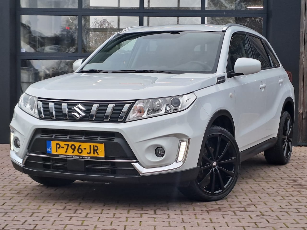 Suzuki Vitara - 1.0 Boosterjet Select | Automaat | Navi | Camera | Stoelverwarming | PDC | - AutoWereld.nl