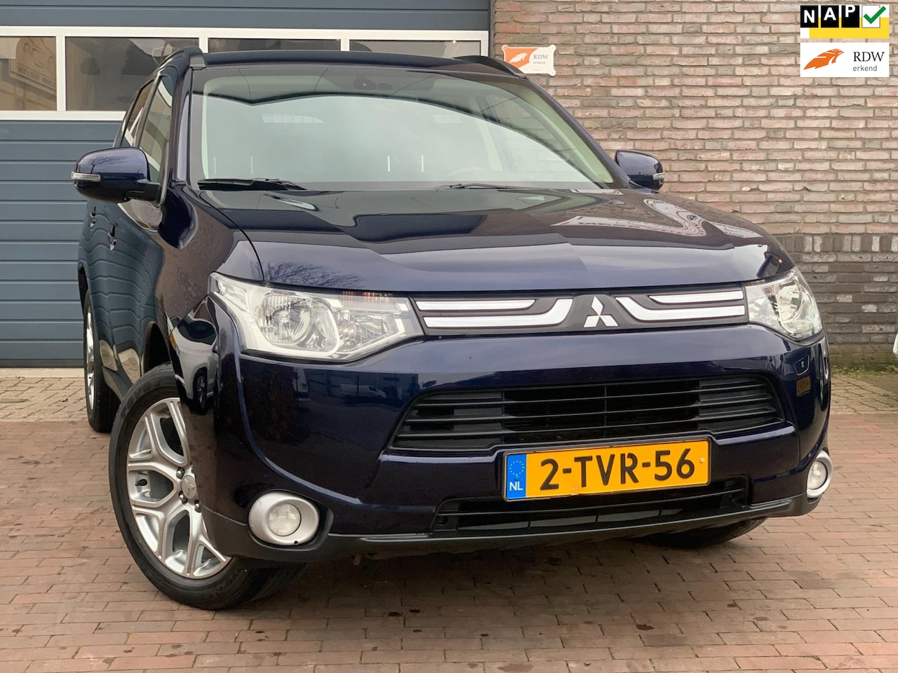 Mitsubishi Outlander - 2.0 Intense Automaat|Climate - AutoWereld.nl