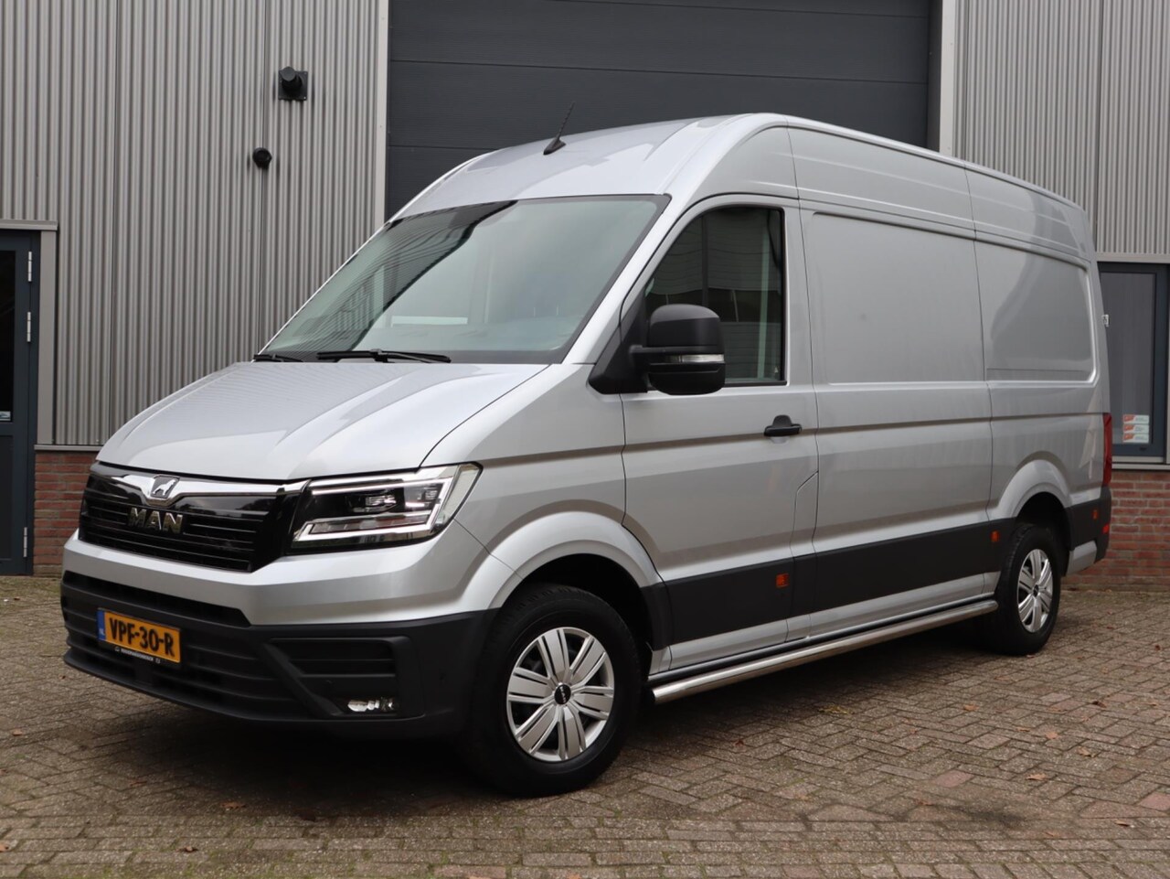 MAN TGE - 3.140 2.0 TDI Automaat, zeer complete uitvoering, topstaat, L3H3 - AutoWereld.nl