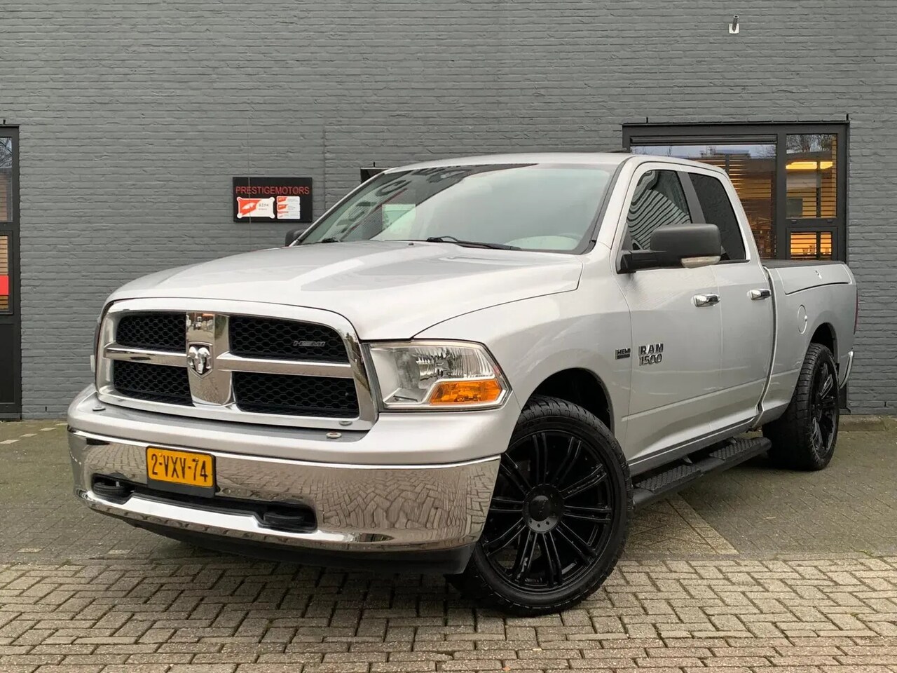 Dodge Ram 1500 - Rambox 5.7L V8 Hemi 4X4 LPG-g3 LAGE BIJTELLING - AutoWereld.nl