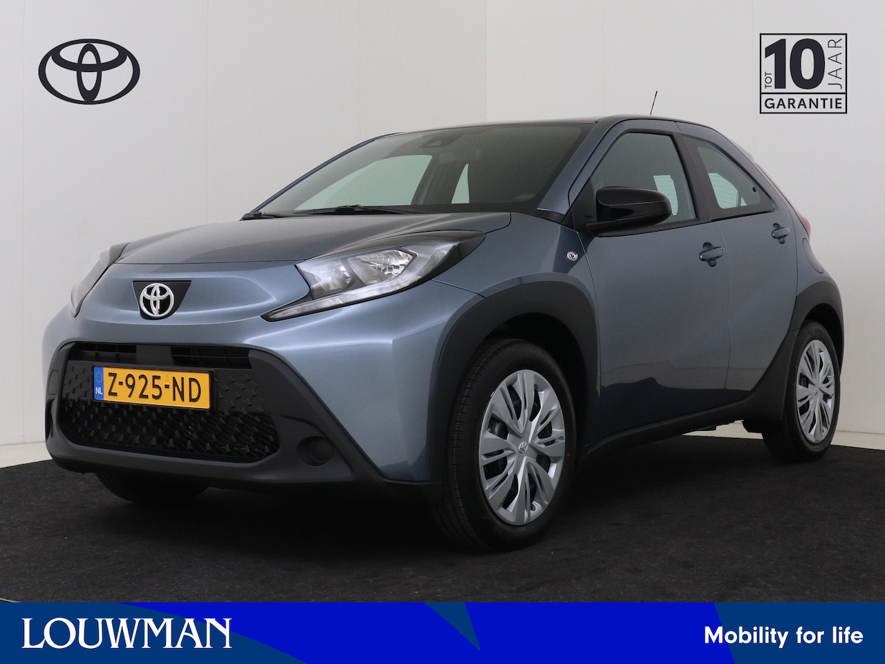 Toyota Aygo X - 1.0 VVT-i MT play *Demo | Airco | Cruise Control | Apple CarPlay/ Android Auto | - AutoWereld.nl