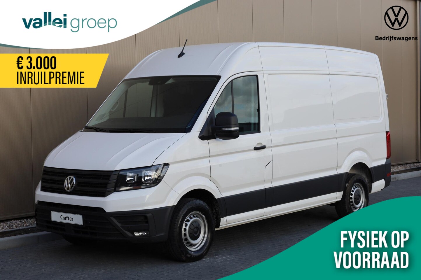 Volkswagen Crafter - Bedrijfswagens 35 2.0 TDI 140PK L3H3 Comfortline | Navi | Camera | 3-zits | Cruise | Airco - AutoWereld.nl