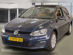 Volkswagen Golf - 1.4 TSI Highline Elek schuifdak Pano Navi Leer