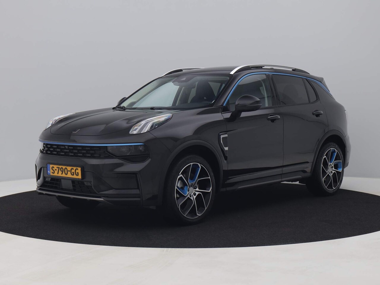 Lynk & Co 01 - 1.5 Plug-in Hybrid | 360° | NLD AUTO - AutoWereld.nl