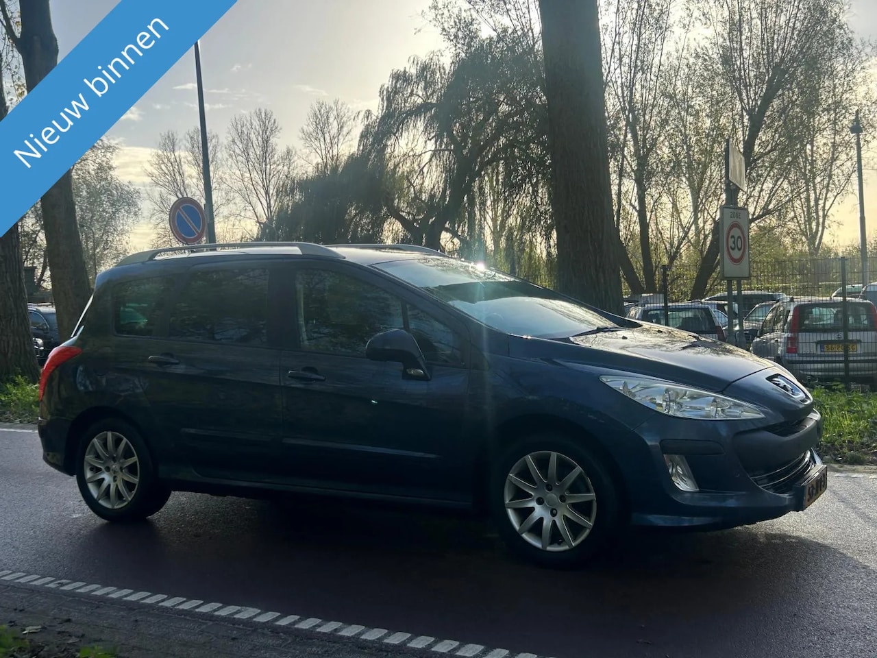 Peugeot 308 SW - 1.6 HDiF XS Première CLIMA!PANO!KOOPJE! - AutoWereld.nl