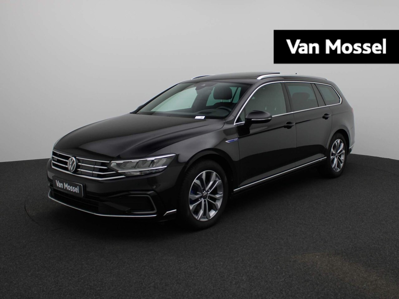 Volkswagen Passat Variant - 1.4 TSI PHEV GTE Business 218 PK | Automaat | Navigatie | Camera | Panoramadak | Adaptive - AutoWereld.nl