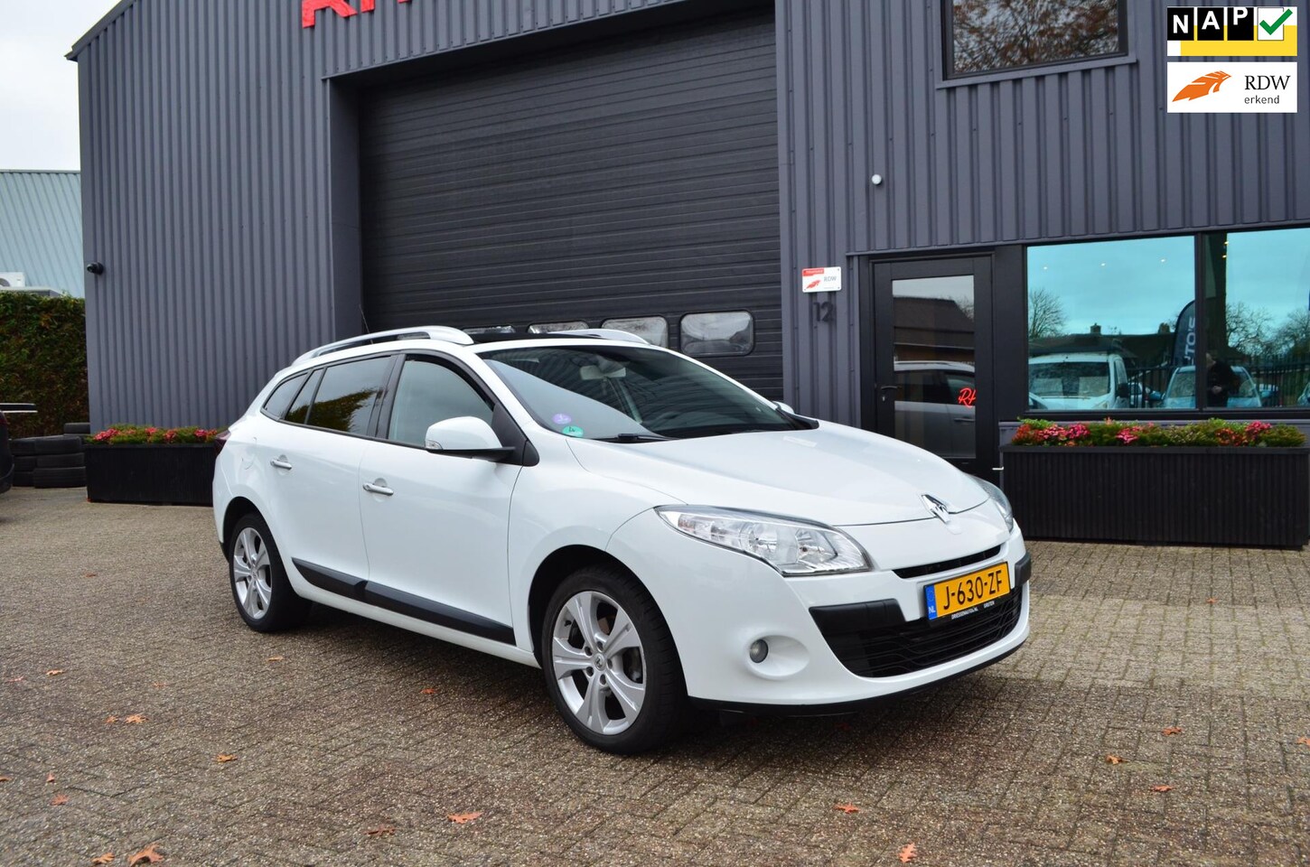 Renault Mégane Estate - 1.6 GT-Line | Pano | Navi | Nette auto - AutoWereld.nl