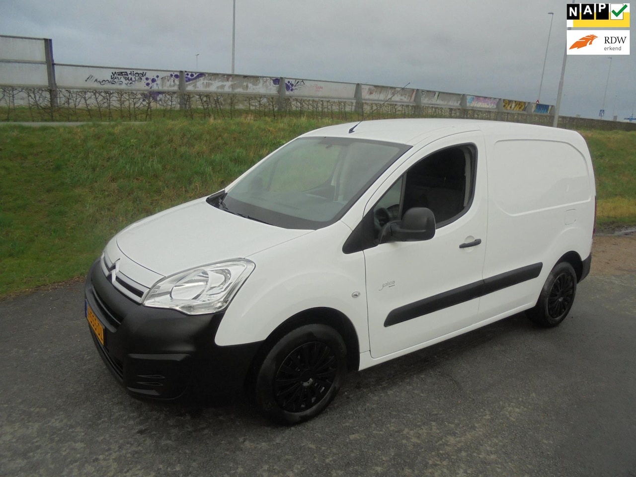 Citroën Berlingo - Citroen berlingo 1.6 hdi airco 141.000km eerste eigenaar - AutoWereld.nl