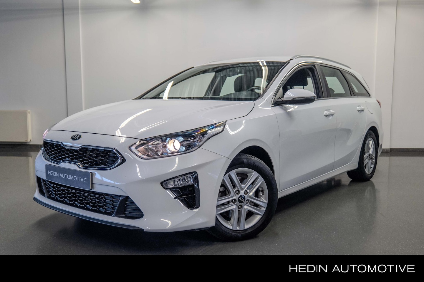 Kia Cee'd Sportswagon - Ceed 1.0 T-GDi DynamicLine | Apple CarPlay | Achteruitrij camera | Cruise control | Climat - AutoWereld.nl