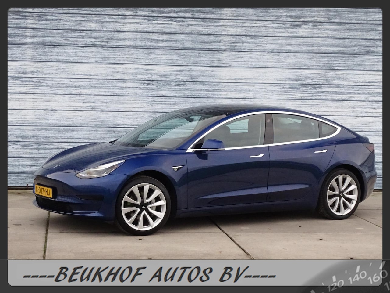 Tesla Model 3 - Standard RWD Plus 60 kWh Leer Pano Cam trekhaak - AutoWereld.nl