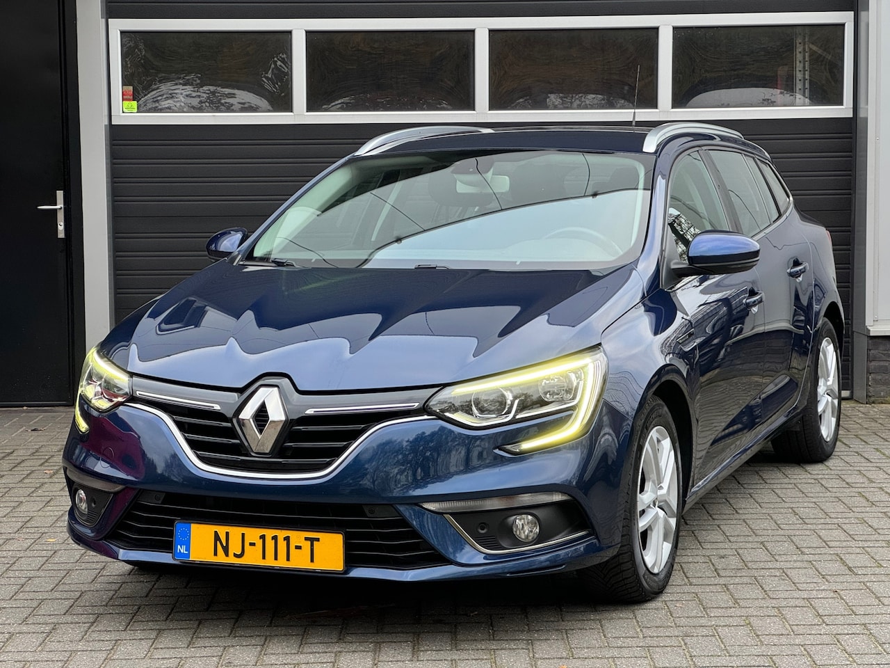 Renault Mégane Estate - 1.2 TCe Zen PDC NAVI TREKHAAK NAP - AutoWereld.nl