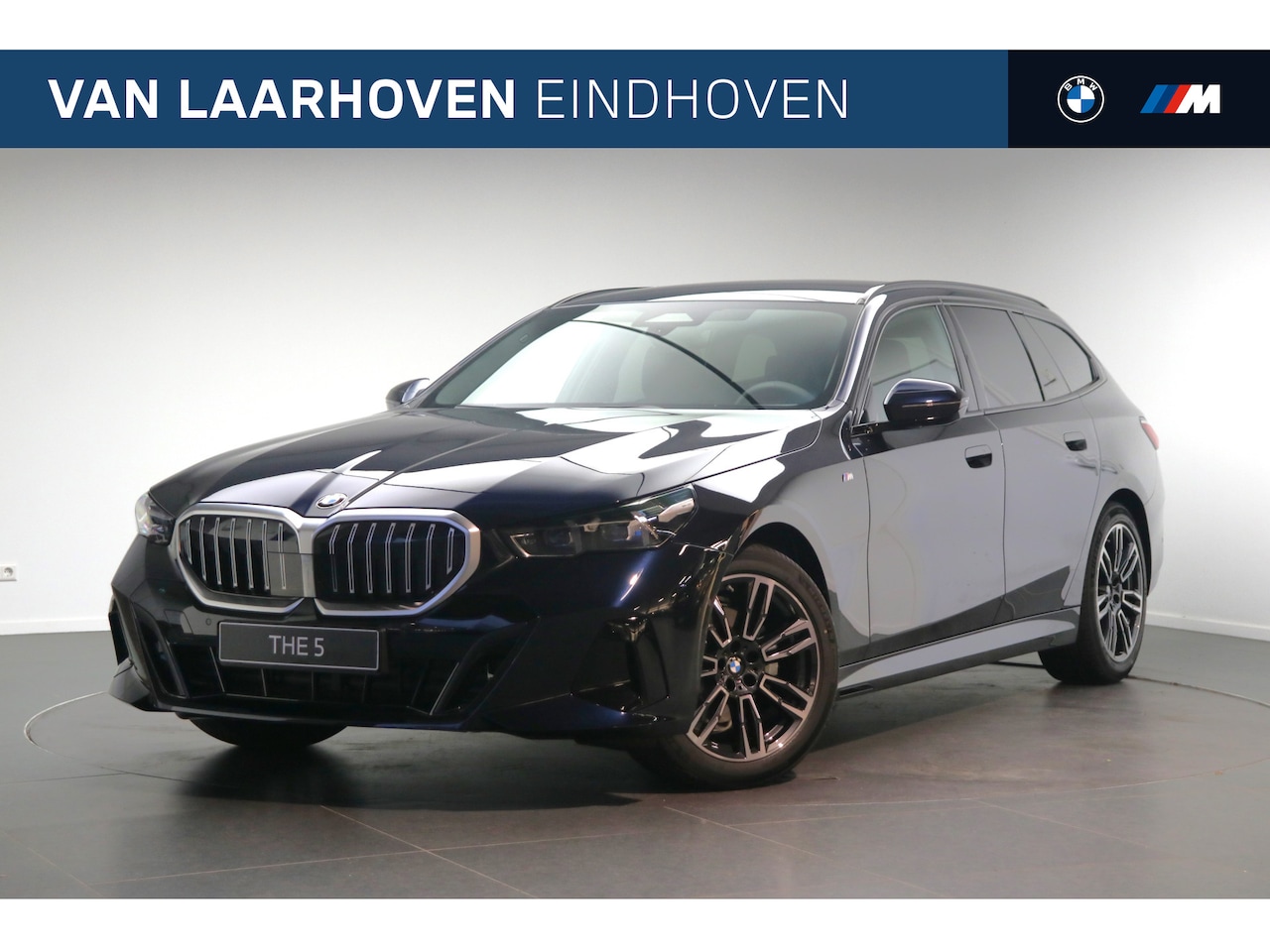 BMW 5-serie Touring - 520d xDrive M Sport Automaat / Trekhaak / Adaptieve LED / Parking Assistant / Driving Assi - AutoWereld.nl