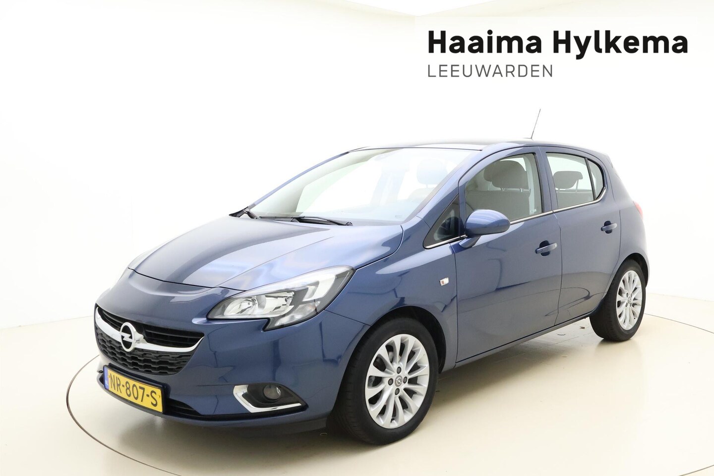 Opel Corsa - 1.4 Innovation | Parkeersensoren | Cruise Control | Apple Carplay / Android Auto | Climate - AutoWereld.nl