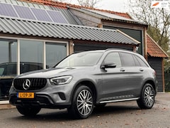 Mercedes-Benz GLC-klasse - 300e 4MATIC Business Solution AMG (Trekhaak / Leder / Sportstoelen / Led / Adaptive Cruise