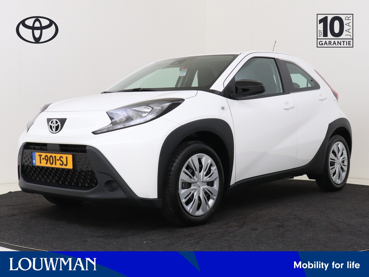 Toyota Aygo X - 1.0 VVT-i MT play *demo | Airco | Cruise Control | Apple CarPlay/ Android Auto | - AutoWereld.nl