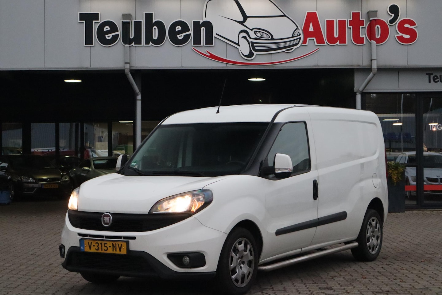 Fiat Doblò Cargo - 1.6 MJ L2H1 Maxi SX Navigatie, Climate control, Cruise control, Elektrische ramen - AutoWereld.nl