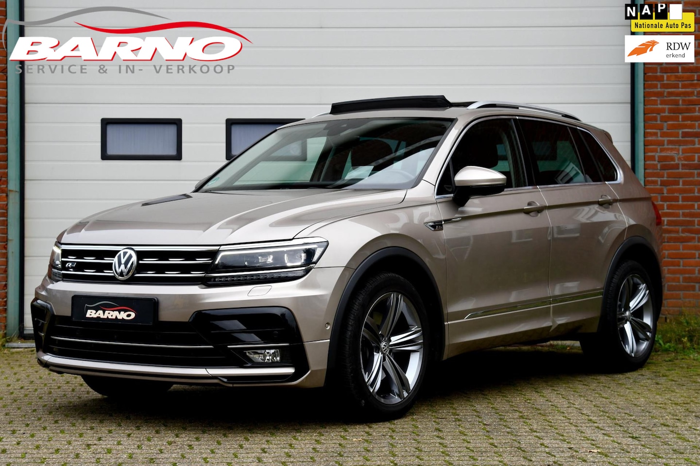 Volkswagen Tiguan - Volkswagen Tiguan 2.0 TSI R-LINE 4Motion Highline 180PK Panorama - AutoWereld.nl