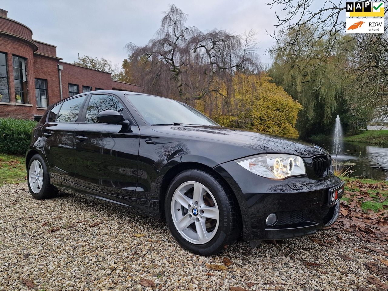 BMW 1-serie - 116i M-sport AIRCO/5-deurs/XENON - AutoWereld.nl